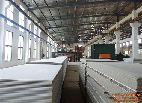 在德阳硅酸钙板厂家能够生产深加工板的很少-广汉石马建材厂家直销