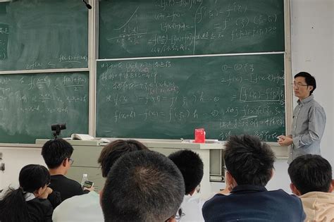 罗江区2021年春初中数学青年教师优质课比赛在罗江中学举行