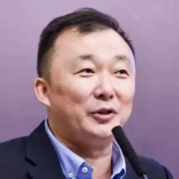 绥化市政府原副市长王雪峰严重违纪违法被开除党籍和公职