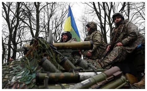 美军方称俄军在乌克兰死伤人数超10万人，乌伤亡情况或类似_凤凰网