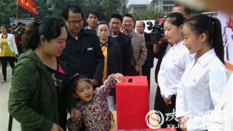 同事母亲患重病，众人捐款献爱心 - 中国庆华集团