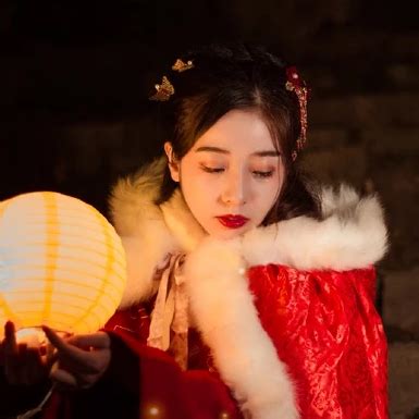 古风采莲花头像女生图片