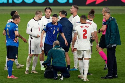 世预赛意大利0:1北马其顿 连续两届无缘世界杯_手机新浪网