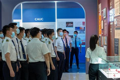 上海工程技术大学：自主研发飞行模拟机助力飞行人才培养