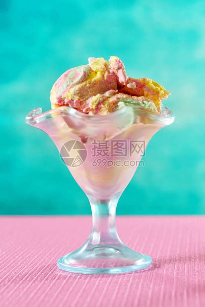 彩虹雪糕图片