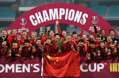 恭喜水庆霞！恭喜中国女足！再获国内顶级大奖，明年再战世界杯！|中国女足|女足|水庆霞_新浪新闻