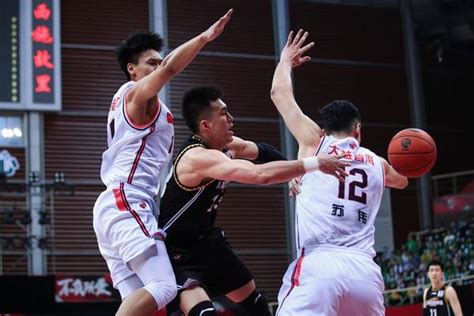 据国内媒体报道新一届中国男篮集训名单已经确定_东方体育
