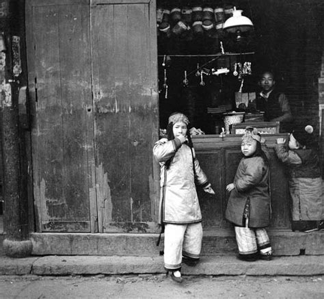 1900年中国百姓真实生活照，张张珍贵至极，图5是真正的道士