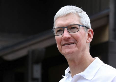 苹果CEO库克称疫情“前所未有” 鼓励员工远程办公
