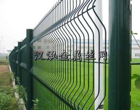 草原防护网.畜牧护栏-安平县东隆金属护栏网业制造有限公司