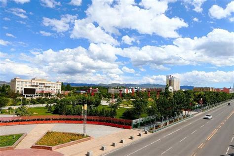 「新疆是个好地方」油画塔城构建多业态融合文旅新格局