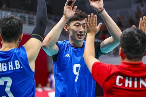 杭州第19届亚运会 中国男排负于伊朗男排获得亚军