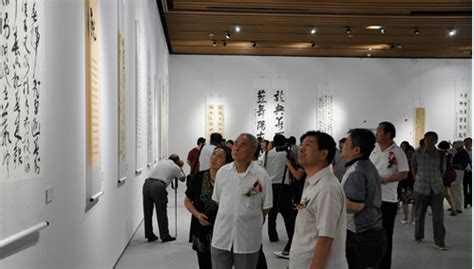 胶州宝龙书画展开幕 六十幅名家书画邀你来看 - 青岛新闻网
