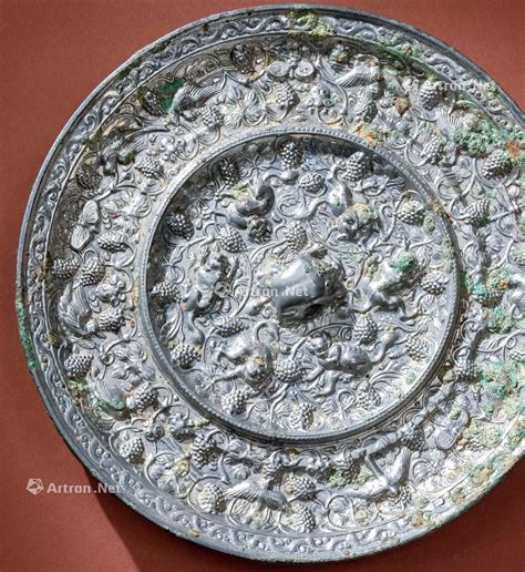 海兽葡萄纹铜镜-灵台县博物馆-图片