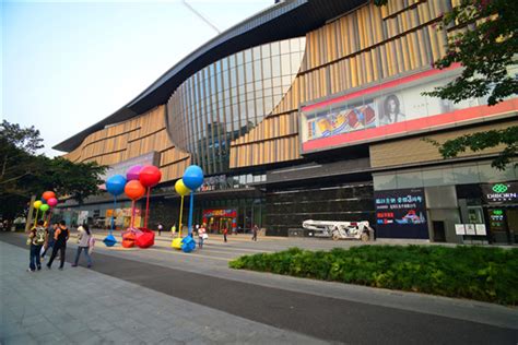 广州顶级k11艺术购物商场，到底有多豪华看看就知道了！_凤凰网视频_凤凰网