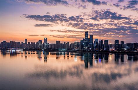 2017年省会城市GDP排行榜 长沙等6城GDP总量超万亿_手机新浪网