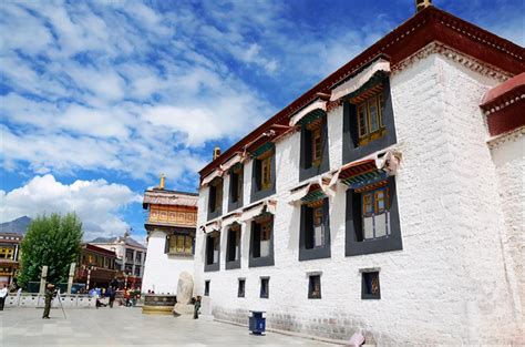 藏式民居 | 宏伟的建筑艺术长廊 - 知乎