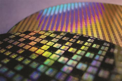赵宇为作品 - Intel英特尔世界首次硅基光电芯片50Gbps传输技术解析 [Soomal]