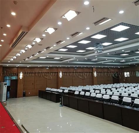 新疆五家渠市政府办公楼中心视频会议室灯光工程案例