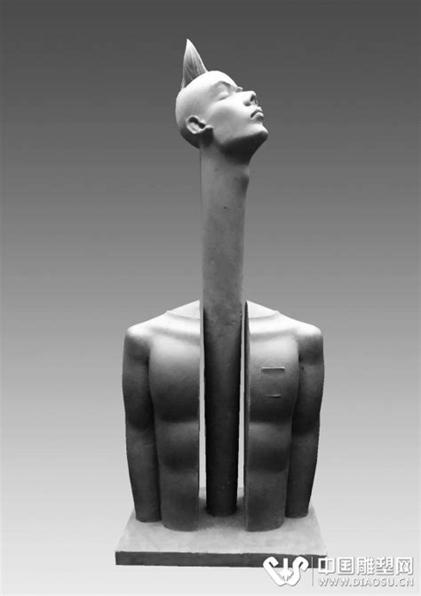 旅行者—世界上最不可思议的雕塑之一-国外作品-江苏南京雕塑协会-南京雕协-雕塑家学会-展会信息
