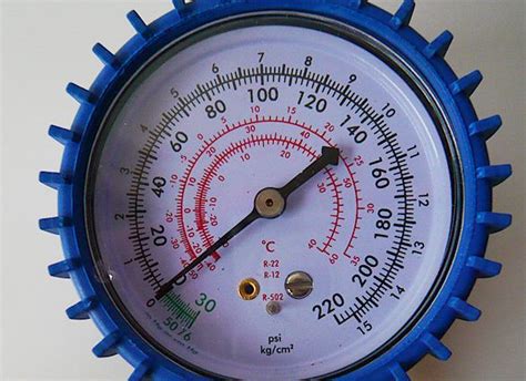 气压表怎么看几分钟教你看懂气压表 剩余气量到达约定的警戒线要马
