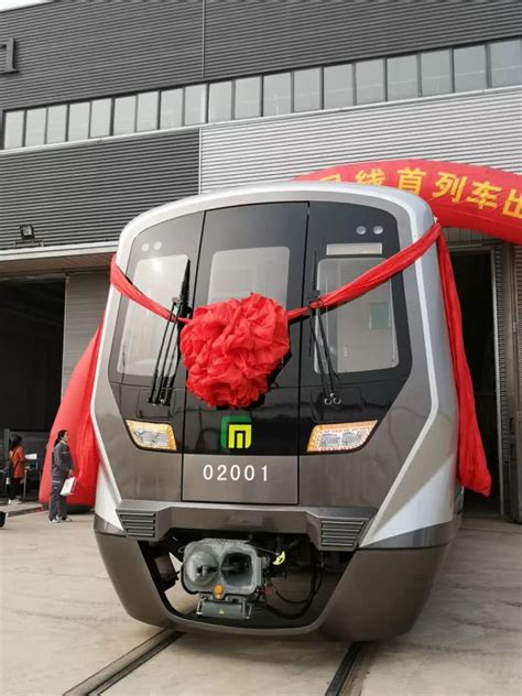 『石家庄』地铁2号线首列车出厂 预计在2020年6月底实现载客试运营_城轨_新闻_轨道交通网-新轨网