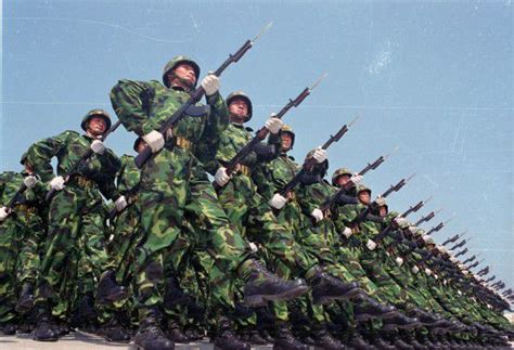 第54集团军13名干部被处分 涉侵占士兵利益等问题_海南频道_凤凰网