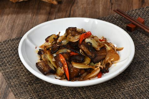 藠头炒腊肉,中国菜系,食品餐饮,摄影素材,汇图网www.huitu.com