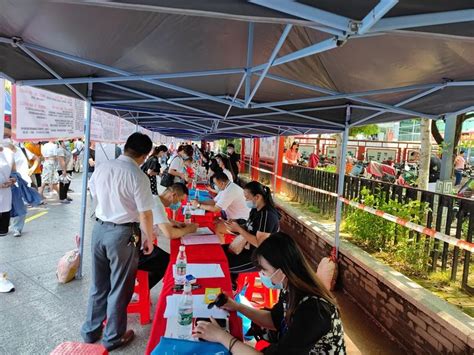 40家企业于石碁文化广场现场招聘，初步达成就业意向272人
