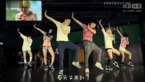 小苹果筷子兄弟mv原版广场舞舞蹈教学小苹果广场舞小苹果舞蹈小-搞笑视频-搜狐视频