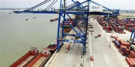 东莞港三期码头正式开通外贸集装箱业务