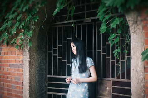 旗袍摄影：雨季的故事 - 倾城网