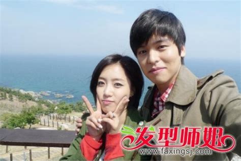 李章宇*含恩静(鲸鱼夫妇)图片
