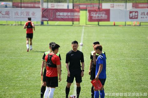 成都蓉城2:0击败南京城市 收获开赛两连胜 - 封面新闻
