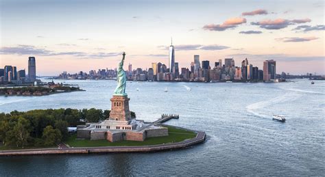 纽约建筑与自由女神像特写高清jpg格式图片下载_熊猫办公