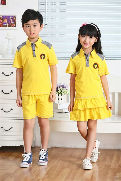 时尚黄色短袖款小学生校服款式图片_中国制服设计网