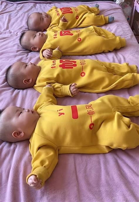 四胞胎妈妈再怀四胞胎！剖腹四宝才9个半月，网友：生了个篮球队