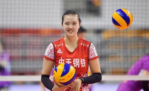 世锦赛中国女排迎来新的解说员，女排“第一美女”将作为特邀记者