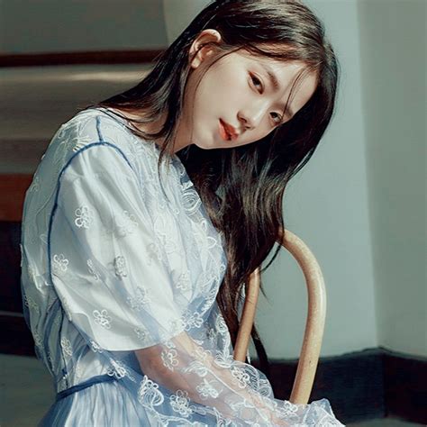 金智秀图片温柔女生头像