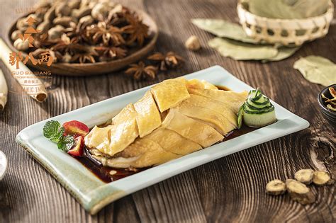 海南鸡饭(新加坡和马来西亚的特色菜品)_360百科