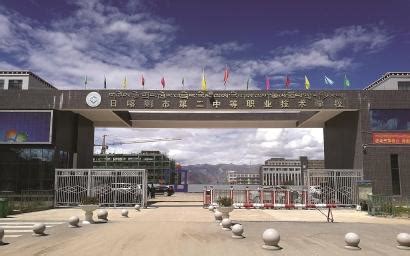 日喀则市萨迦县农业示范田全程机械化现场观摩：新技术 新机具 新服务_西藏自治区旅游发展厅