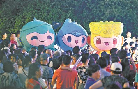 文三数字生活街区上演裸眼3D大片 杭州亚运会吉祥物“破屏出圈”