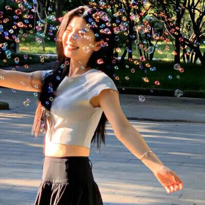 乐观女生头像阳光温柔