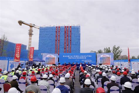 中建新疆建工一建五家渠五中项目承办第六师质量安全生产标准化现场观摩会