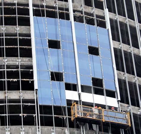 安徽桐城工业园区大型工业厂房黑色发电玻璃幕墙项目
