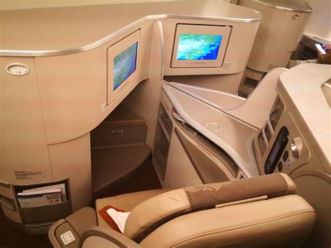 泰国航空拒绝大胖子乘坐两架新飞机的商务舱 有钱也不行 - 航空要闻 - 航空圈——航空信息、大数据平台