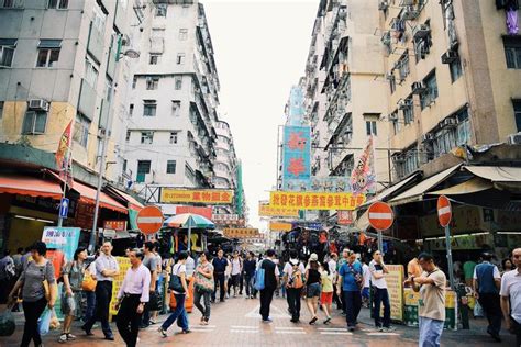 最地道的香港“贫民区”：没有庙街出名，却每天“人满为患”！