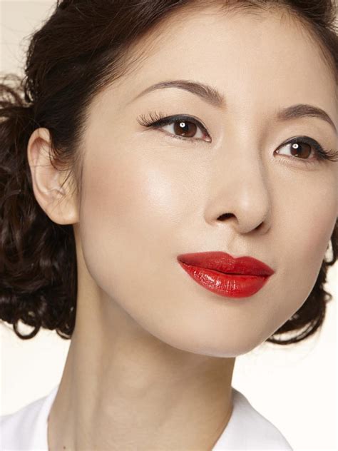 Japanese Makeup Trends 2024 - Dulcia Hollyanne