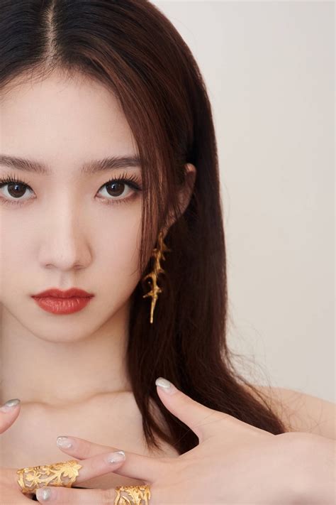 孟美岐图片