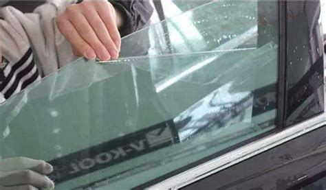 汽车玻璃贴膜的功能作用 汽车玻璃贴膜的层次结构,行业资讯-中玻网